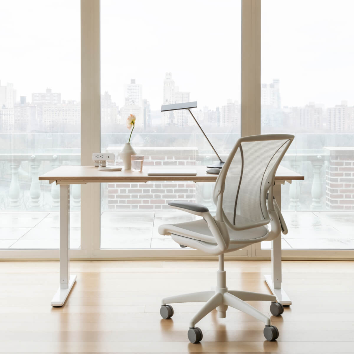 Diffrient Mesh Task Chair Side View